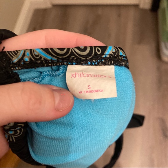 Turquoise accent bikini top - Picture 3 of 4